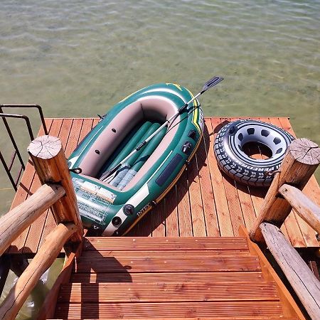 Overwater Cottage - Slovak Tahiti, סנץ מראה חיצוני תמונה
